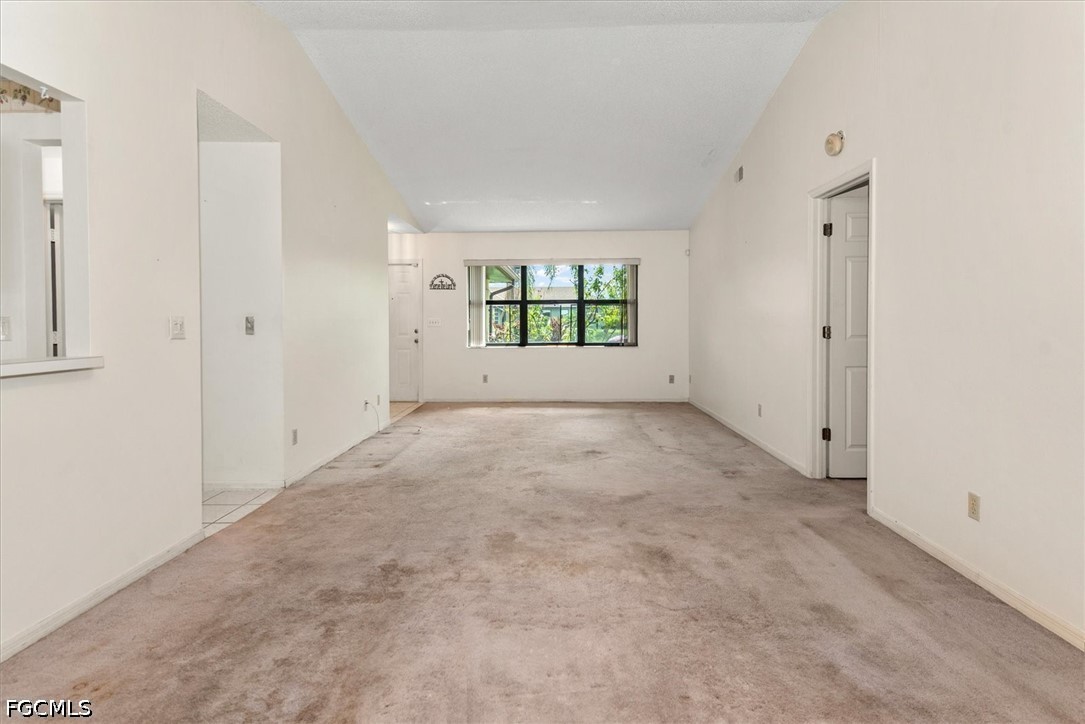 3 Bed SingleFamilyResidence for Sale in Cape Coral, photo 7