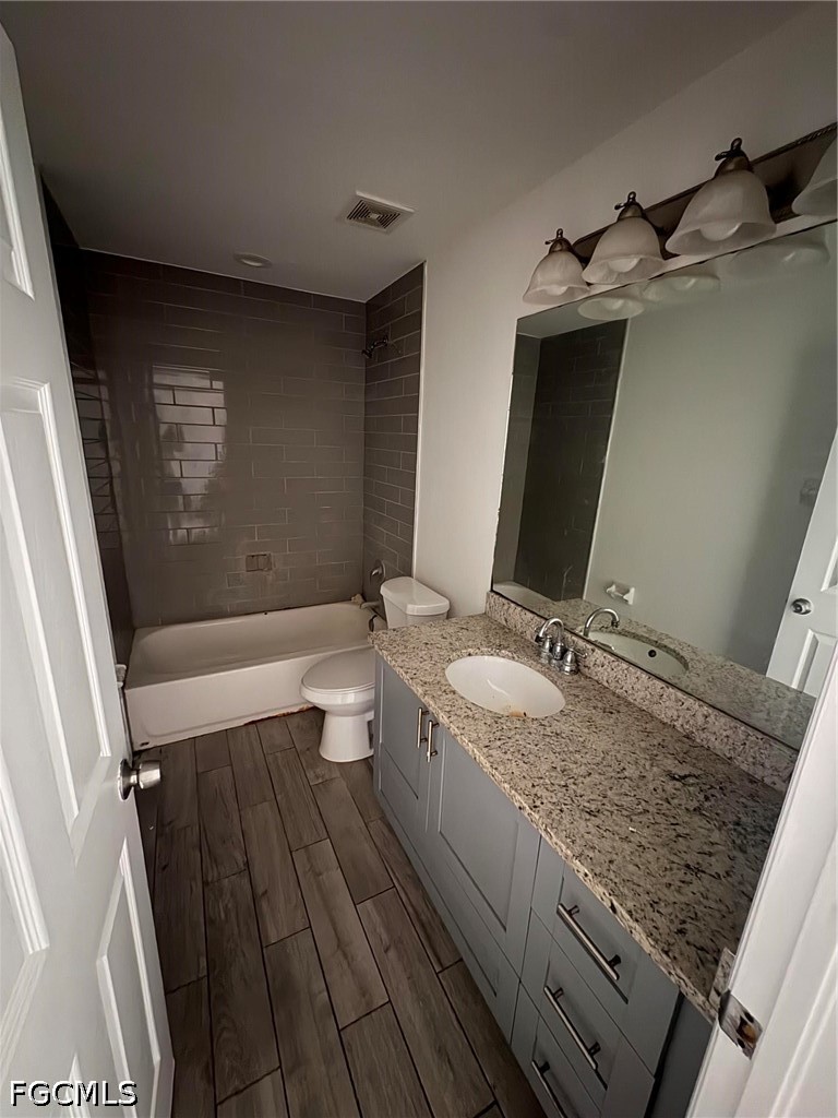 3 Bed Duplex for Sale in Lehigh Estates, photo 7