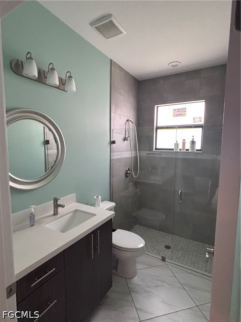 4 Bed SingleFamilyResidence for Sale in Fort Myers, photo 7