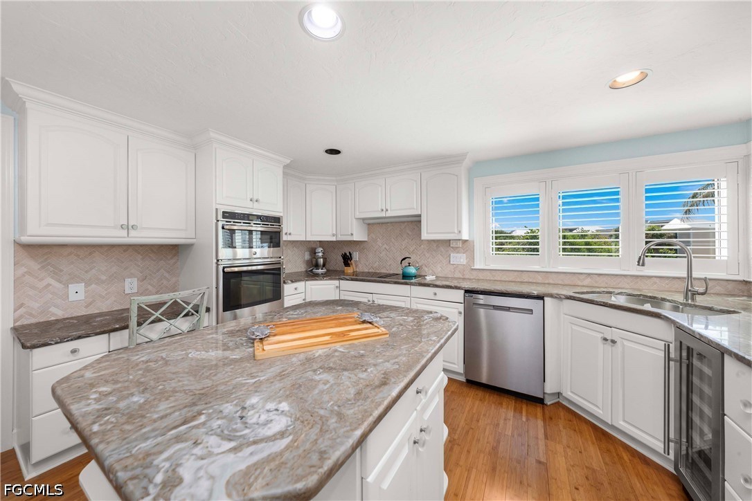 4 Bed Pool Home for Sale in Sanibel, photo 7