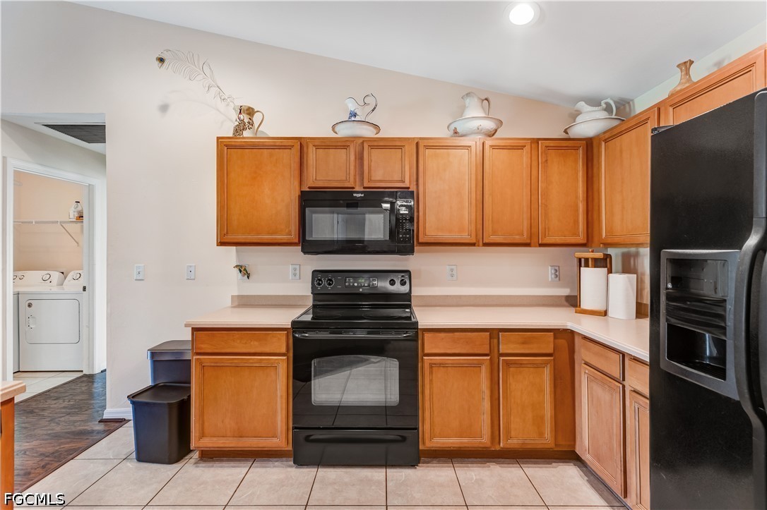 3 Bed SingleFamilyResidence for Sale in Cape Coral, photo 7