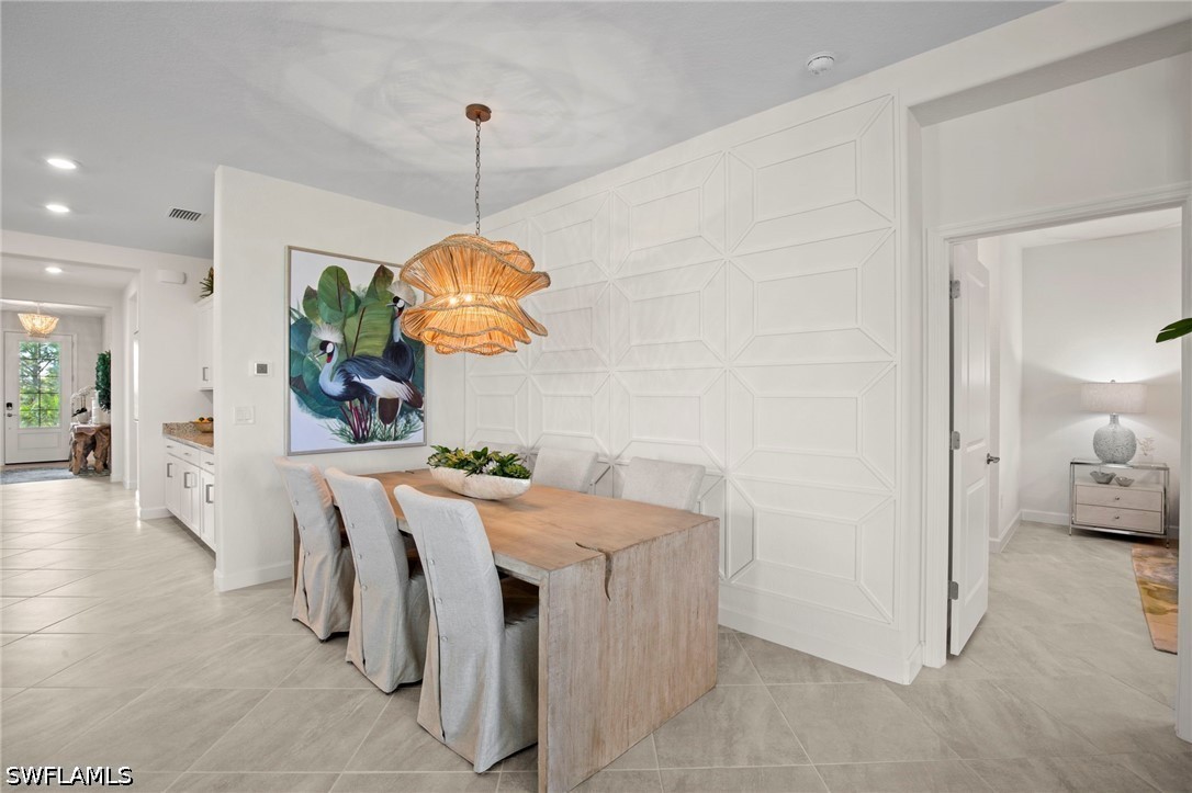 3 Bed Pool Home for Sale in Country Club, photo 7