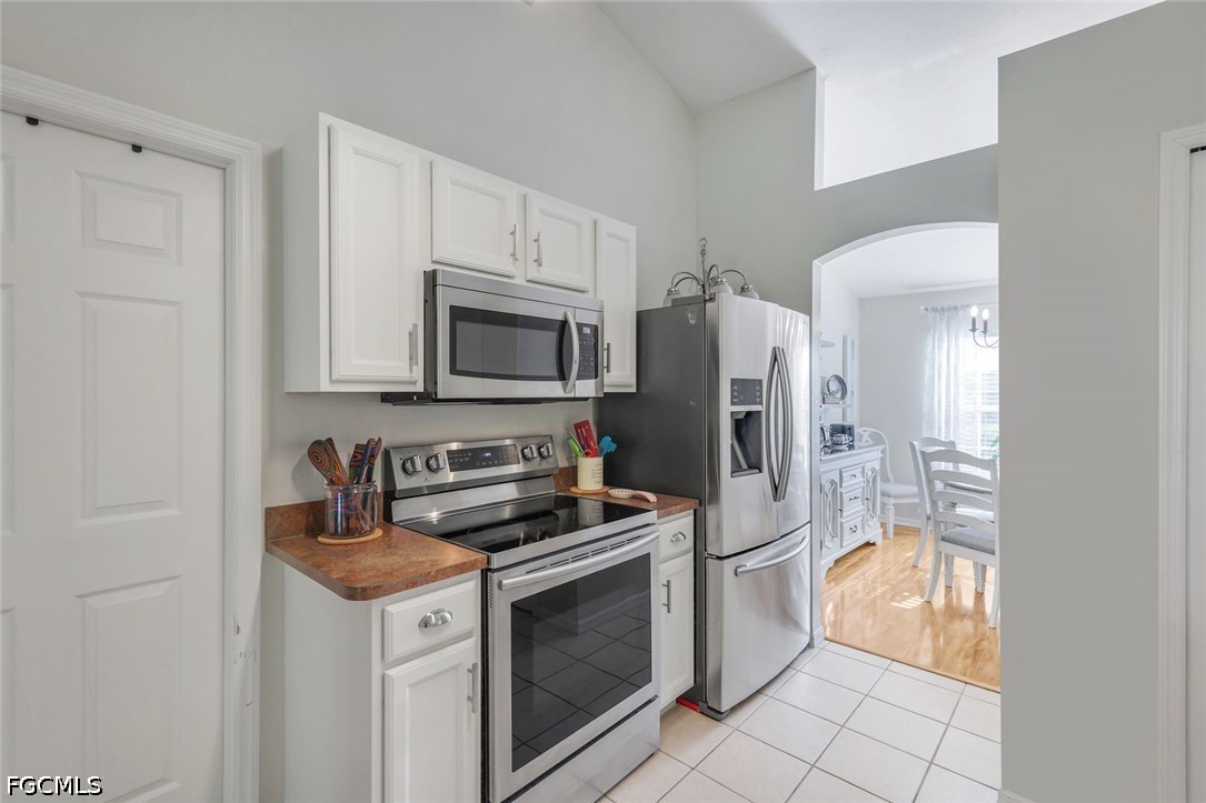 3 Bed SingleFamilyResidence for Sale in Cape Coral, photo 7
