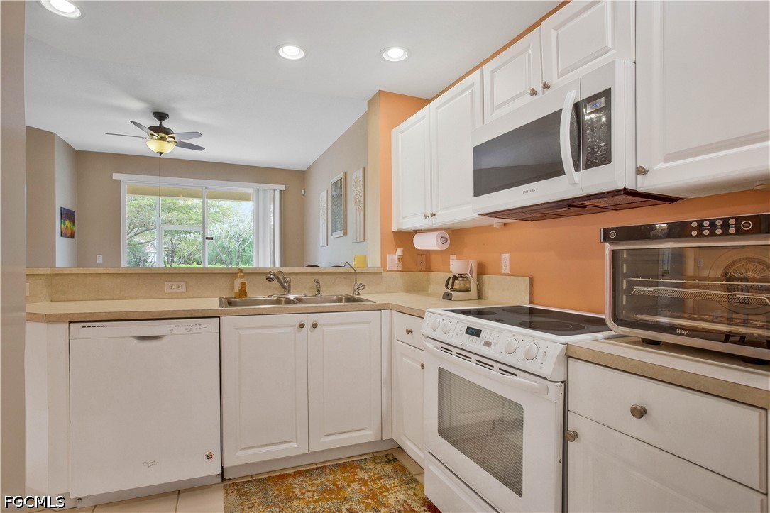 3 Bed Condominium for Sale in Liron Place, photo 7