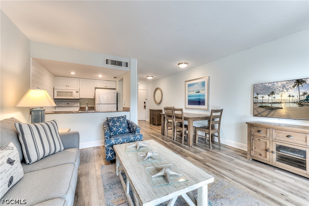 1 Bed Condominium for Sale in Tennis Villas, photo 7