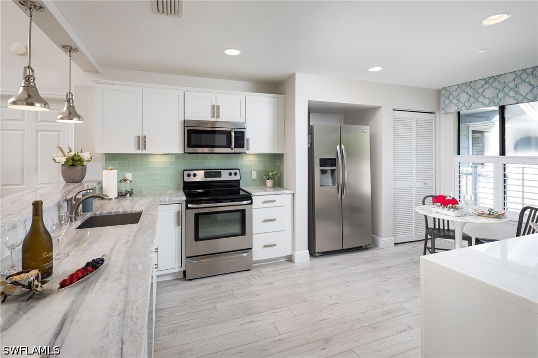 2 Bed Condominium for Sale in Naples, photo 7