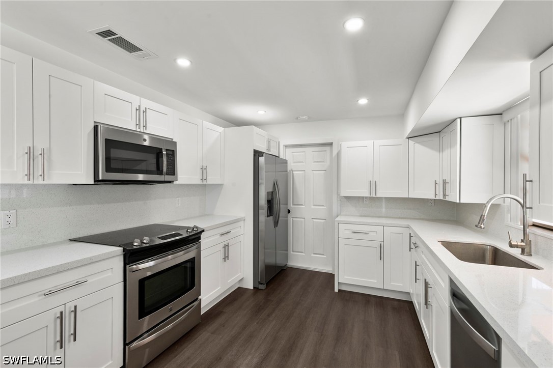 2 Bed Pool Home for Sale in Marco Island, photo 7