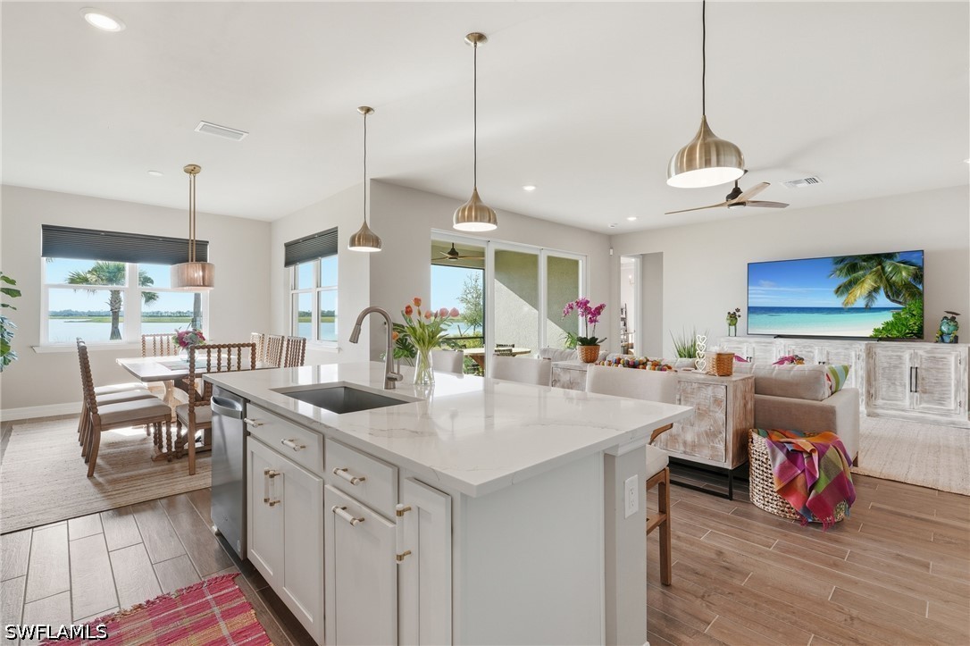 4 Bed Waterfront Home for Sale in Punta Gorda, photo 7