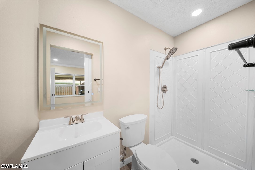 5 Bed Duplex for Sale in Sunset Cove, photo 7