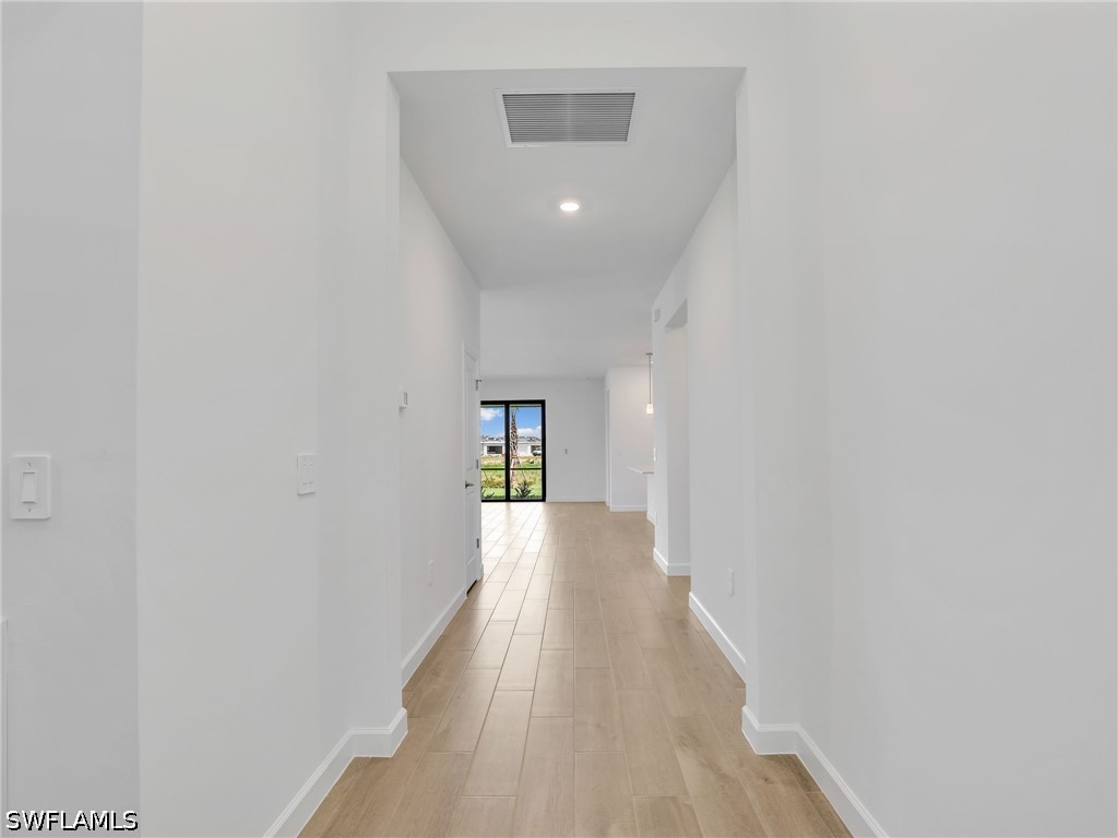 4 Bed SingleFamilyResidence for Sale in Estero, photo 7