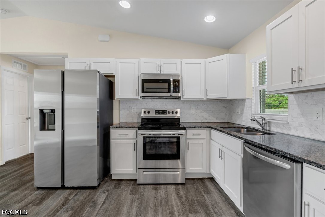 3 Bed SingleFamilyResidence for Sale in Port Labelle, photo 7