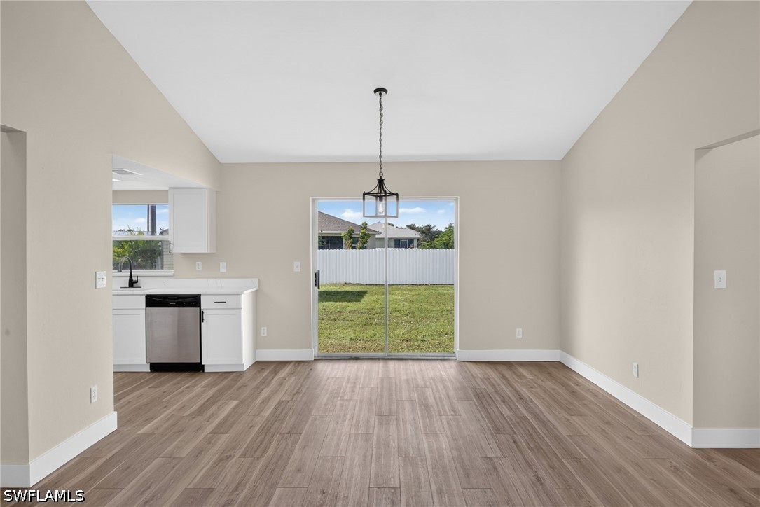 3 Bed SingleFamilyResidence for Sale in Cape Coral, photo 7