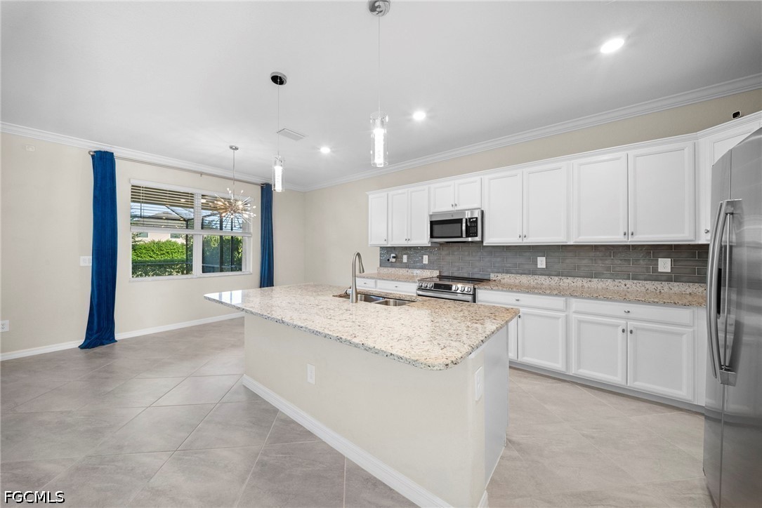 4 Bed Pool Home for Sale in Hampton Lakes, photo 7