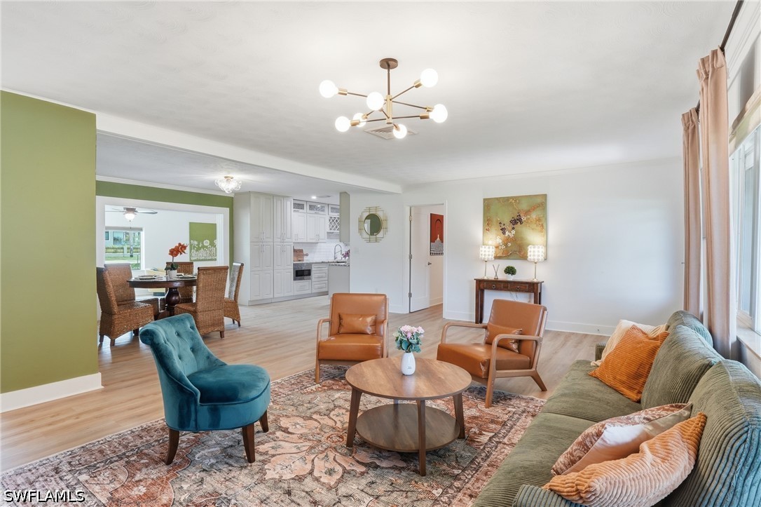 3 Bed SingleFamilyResidence for Sale in River Manor, photo 7