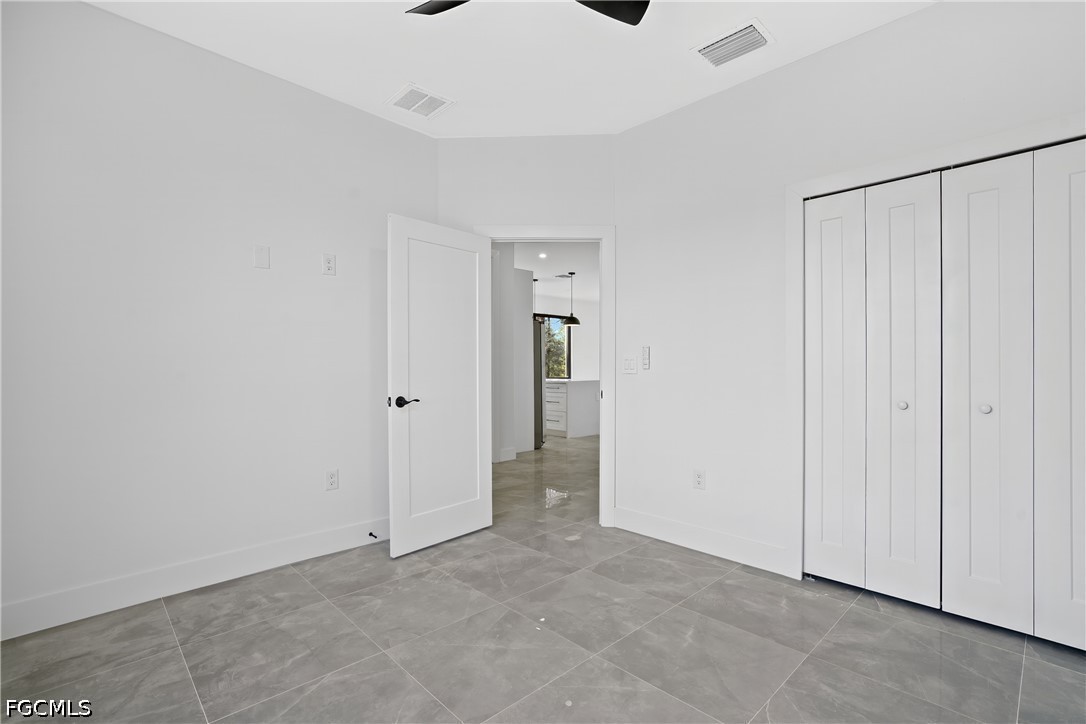 3 Bed SingleFamilyResidence for Sale in Lehigh Acres, photo 7