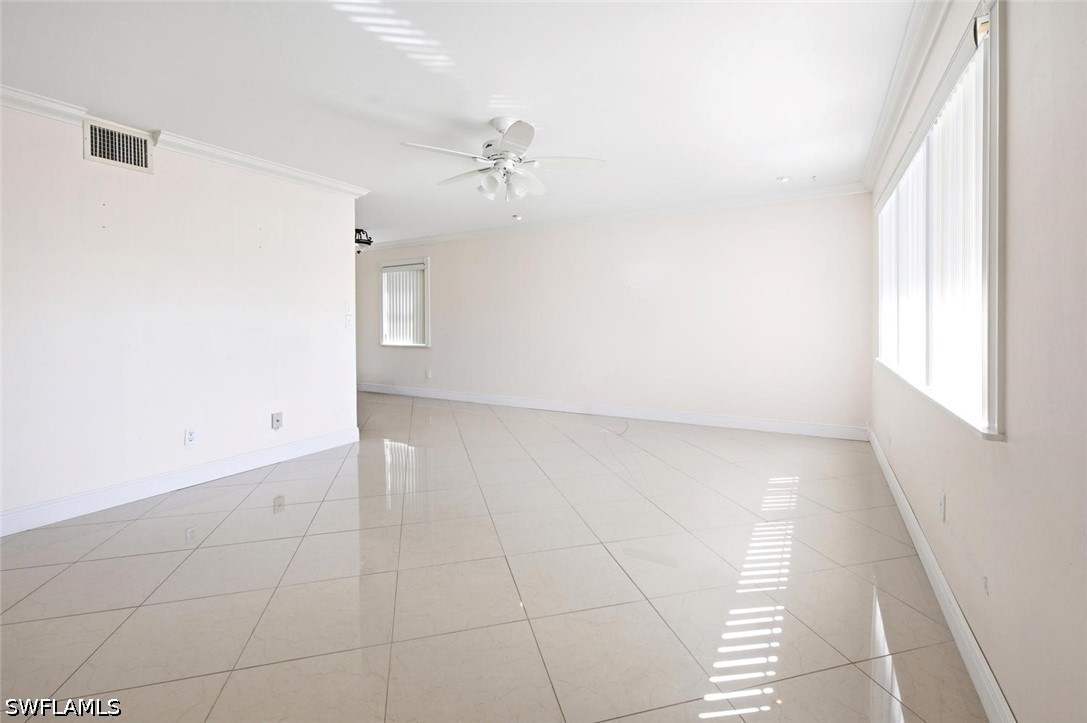 3 Bed SingleFamilyResidence for Sale in Naples, photo 7