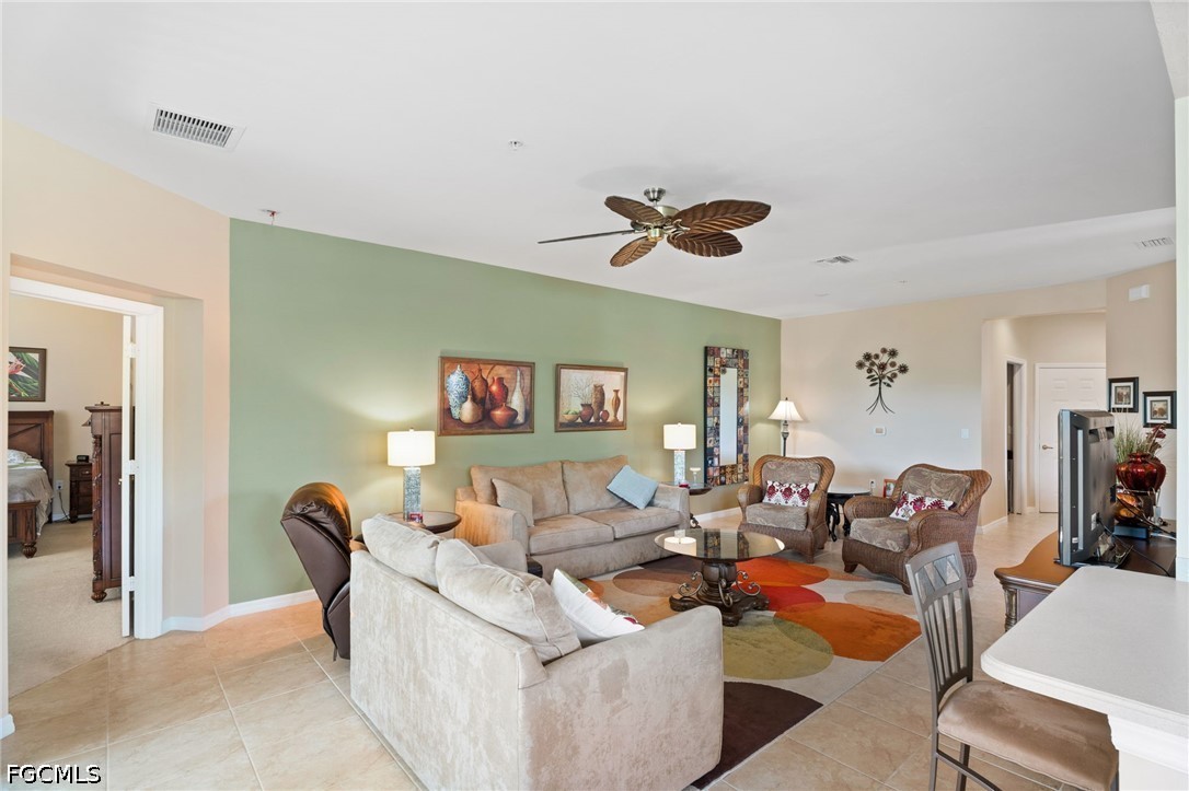 2 Bed Waterfront Home for Sale in Hamilton, photo 7