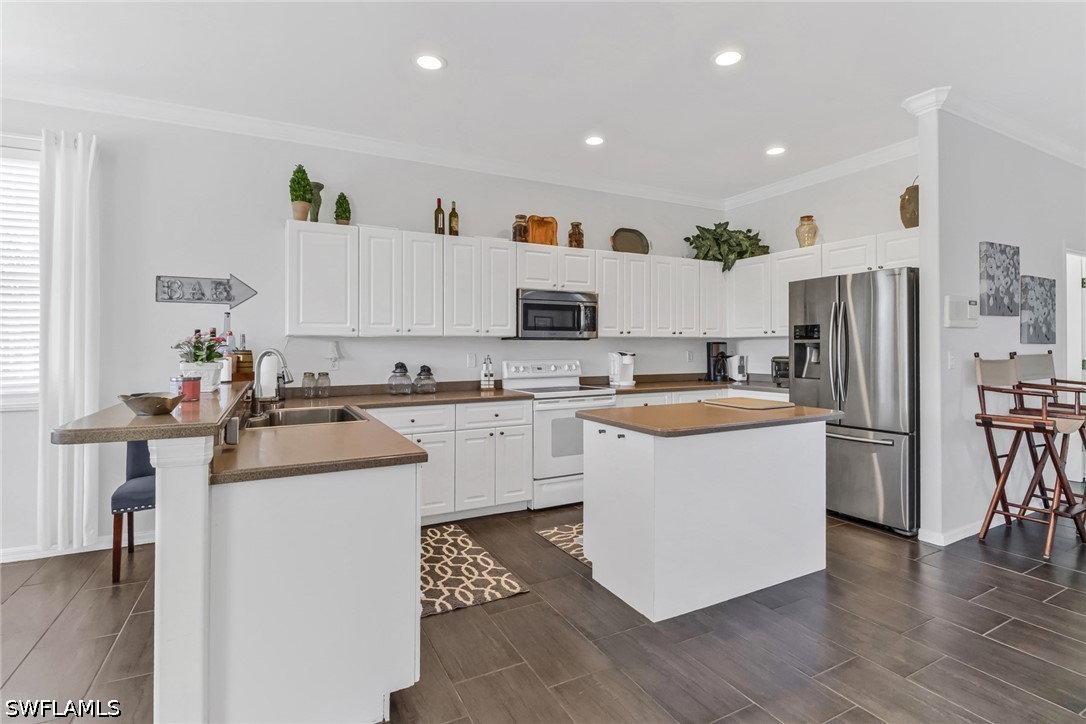 5 Bed Pool Home for Sale in Heritage Greens, photo 7