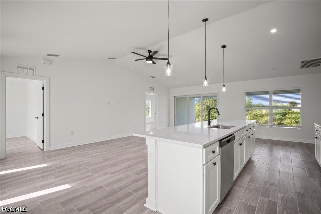 4 Bed SingleFamilyResidence for Sale in Cape Coral, photo 7