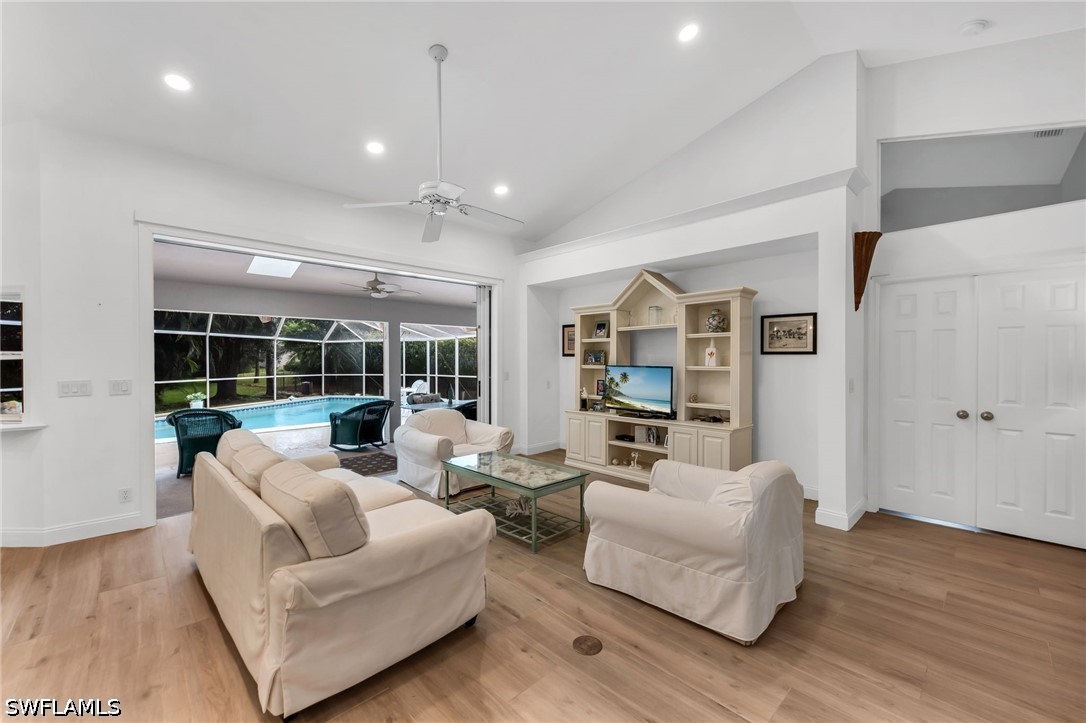 3 Bed Pool Home for Sale in Monterey, photo 7