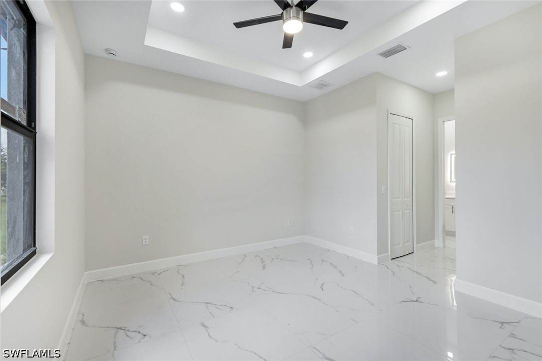3 Bed SingleFamilyResidence for Sale in Lehigh Acres, photo 7