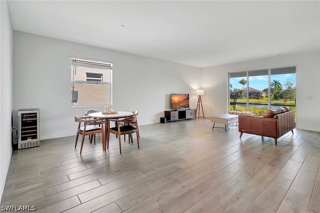4 Bed SingleFamilyResidence for Sale in Naples, photo 7