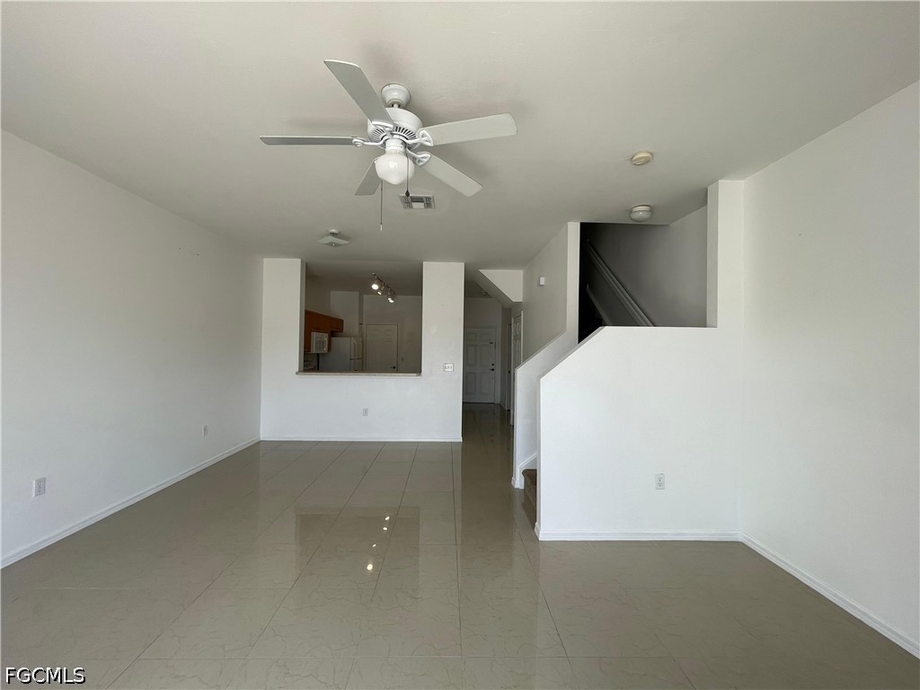 2 Bed Townhouse for Sale in Fort Myers, photo 7