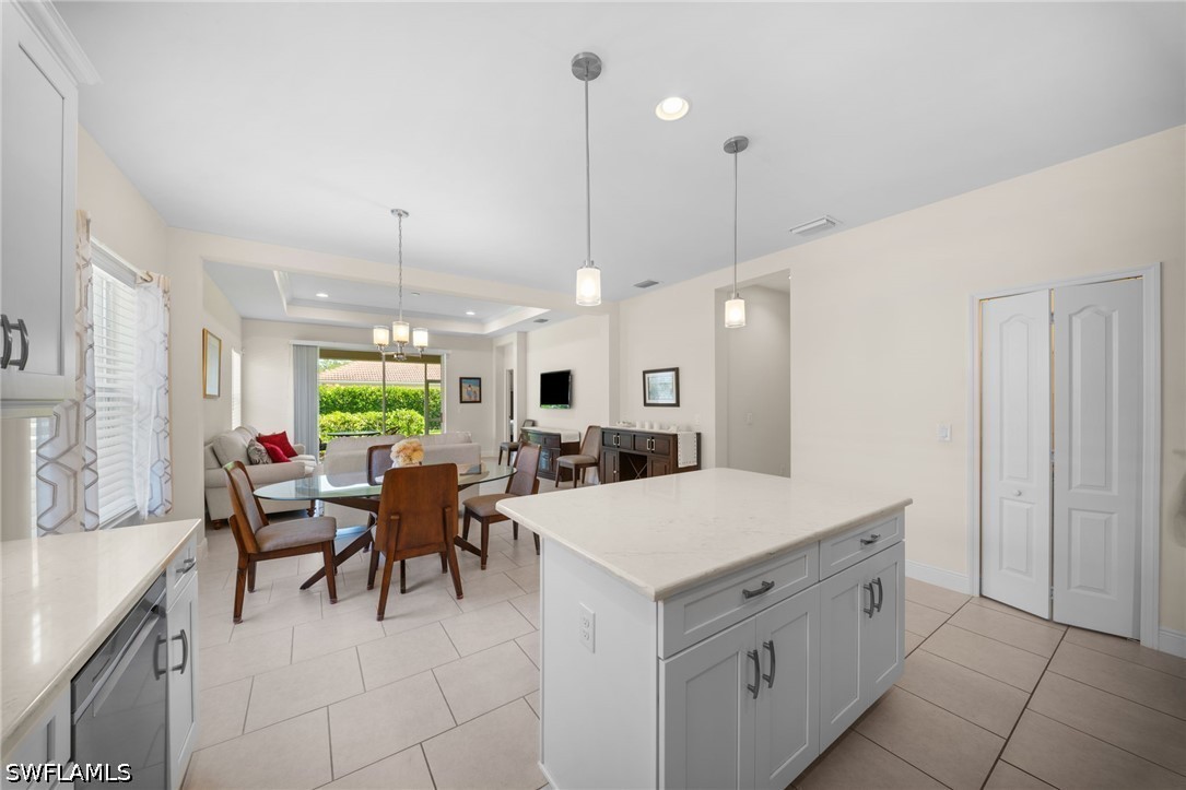 3 Bed SingleFamilyResidence for Sale in Naples, photo 7