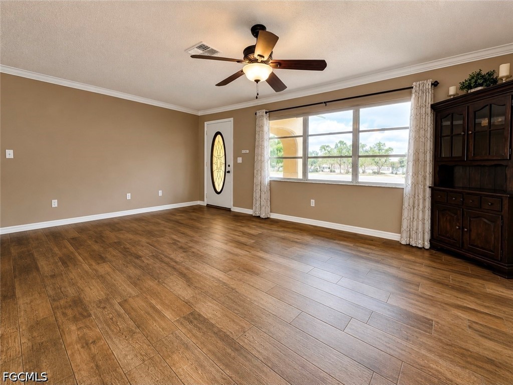 3 Bed SingleFamilyResidence for Sale in North Fort Myers, photo 7