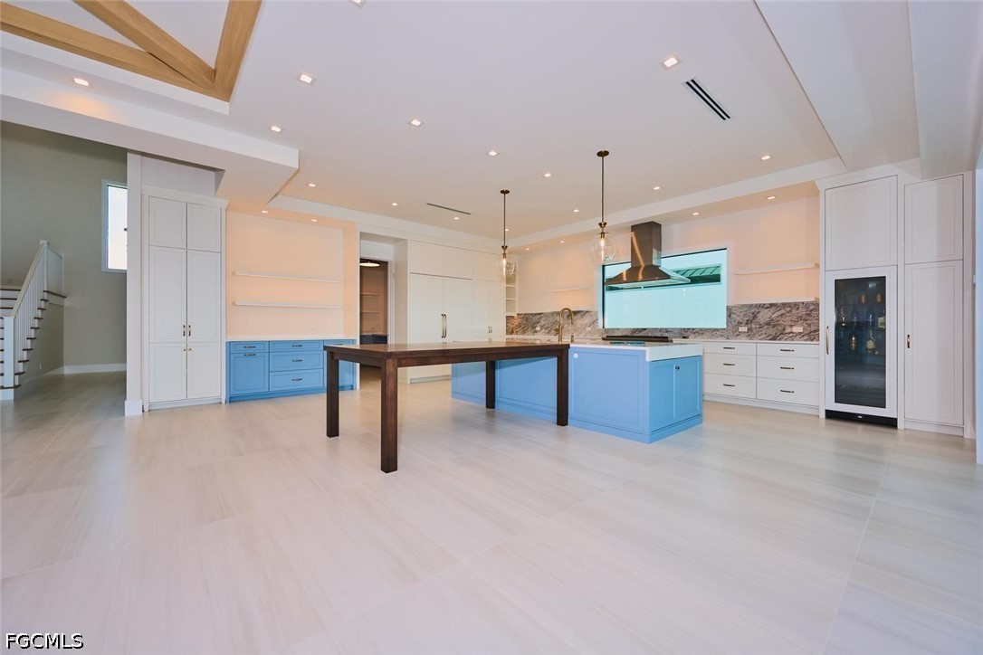 5 Bed Pool Home for Sale in Fort Myers Beach, photo 7