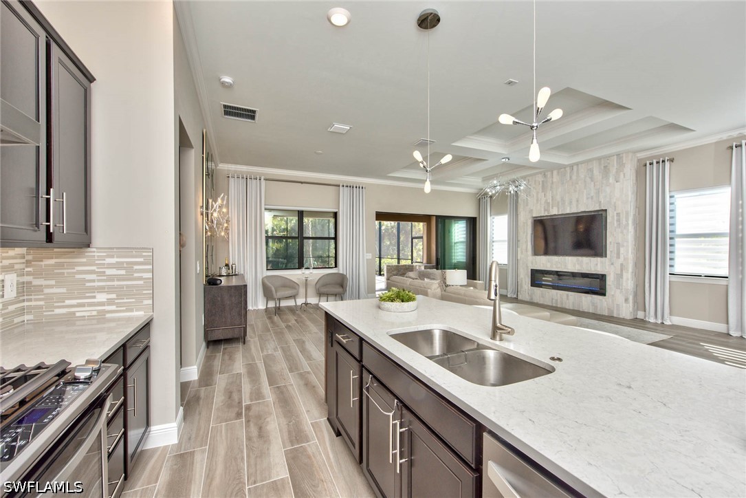 3 Bed Pool Home for Sale in Naples, photo 7