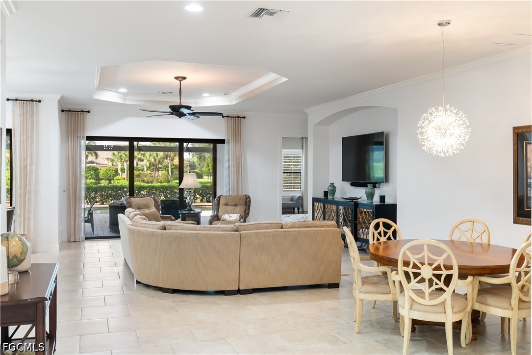 3 Bed Pool Home for Sale in Esplanade, photo 7
