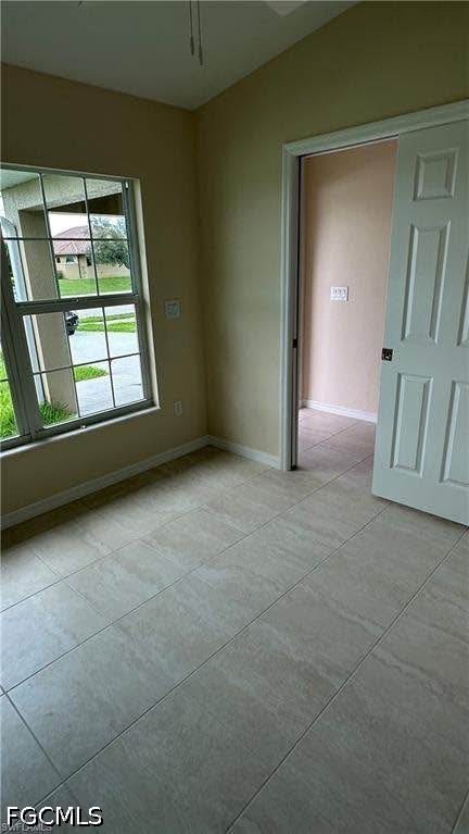 3 Bed Waterfront Home for Sale in Cape Coral, photo 7