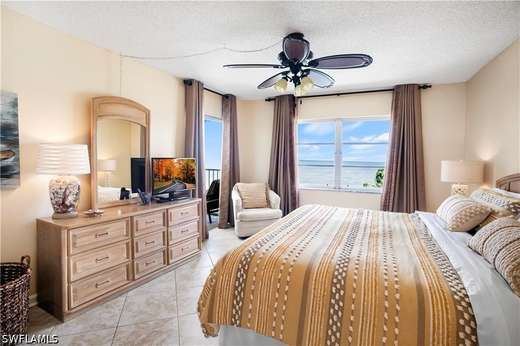 2 Bed Waterfront Home for Sale in Naples, photo 7
