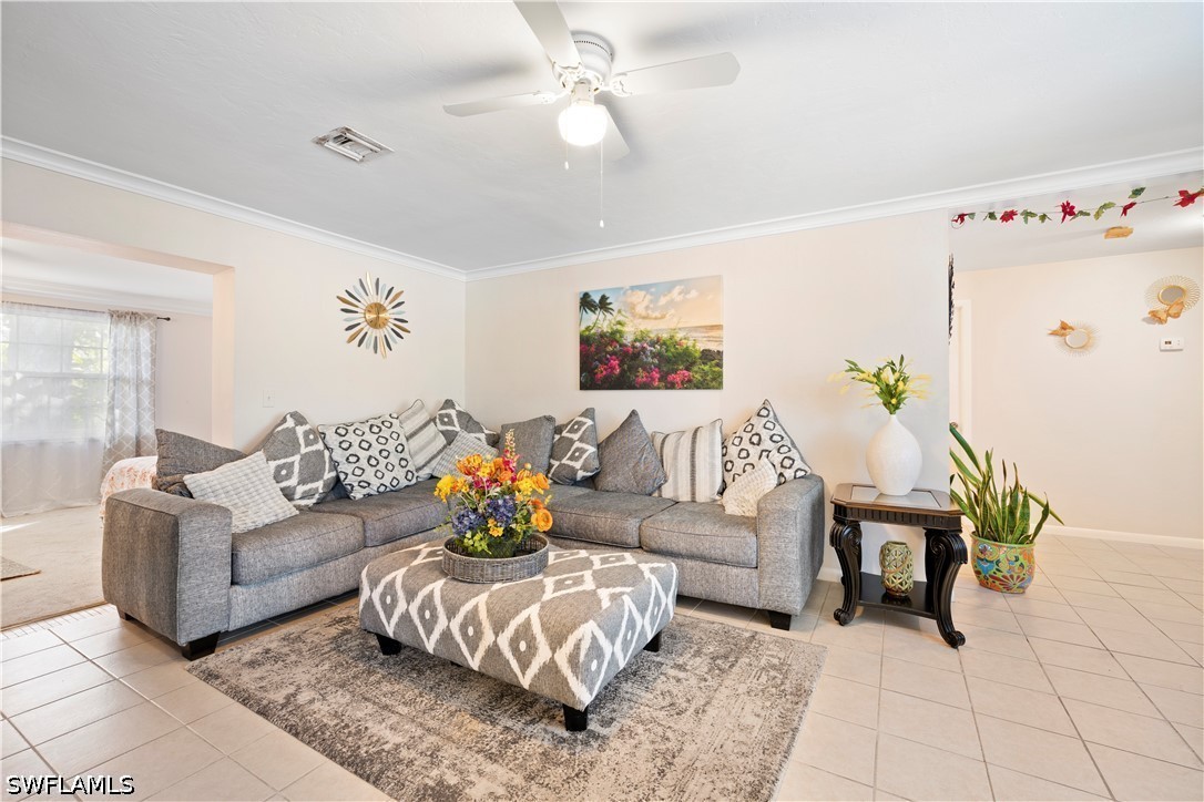 2 Bed SingleFamilyResidence for Sale in Naples, photo 7