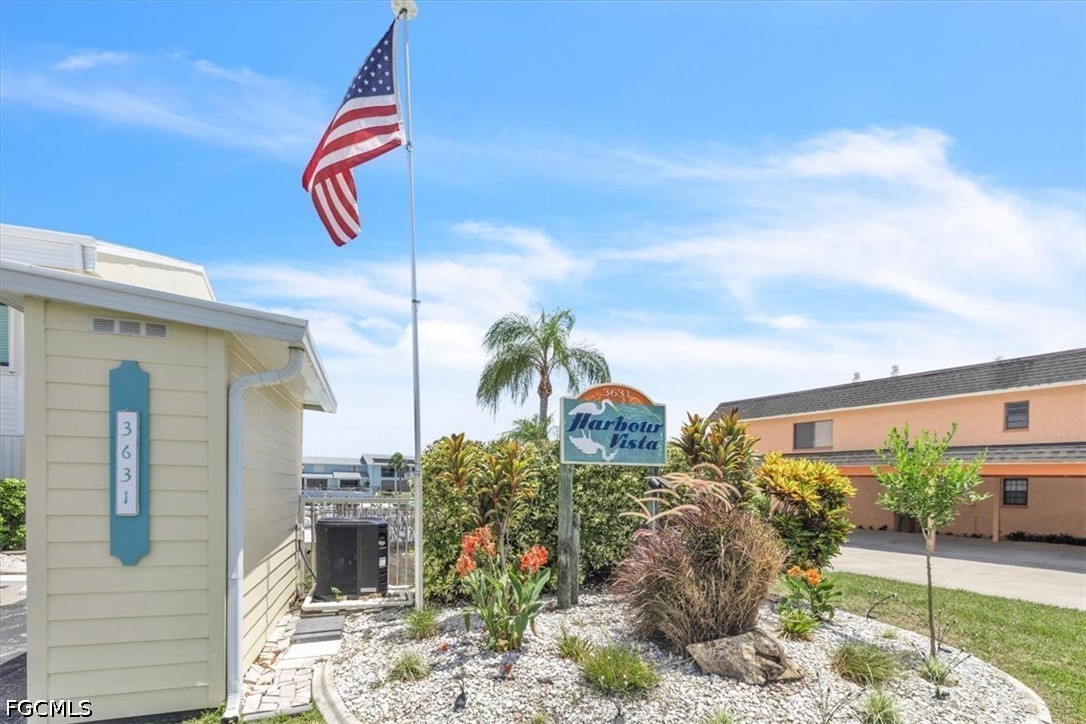2 Bed Waterfront Home for Sale in Cape Coral, photo 7