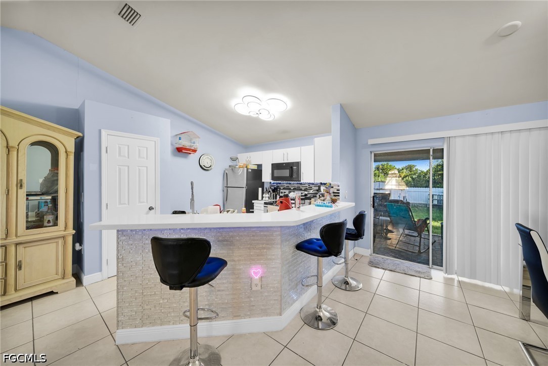 3 Bed SingleFamilyResidence for Sale in Lehigh Acres, photo 7
