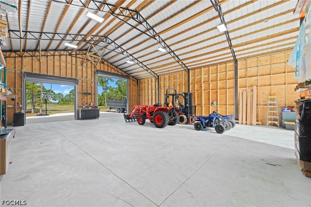 Residential for Sale in Acreage, photo 7
