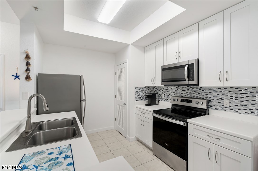 2 Bed Pool Home for Sale in Kelly Greens, photo 7