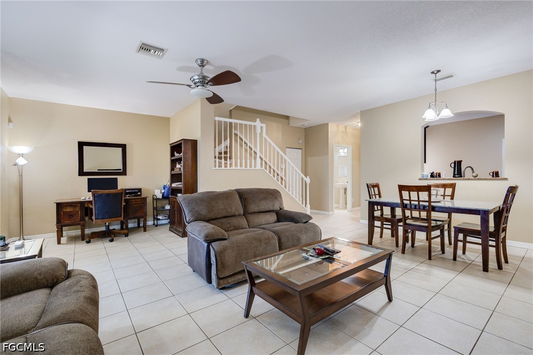 3 Bed SingleFamilyResidence for Sale in Fort Myers, photo 7