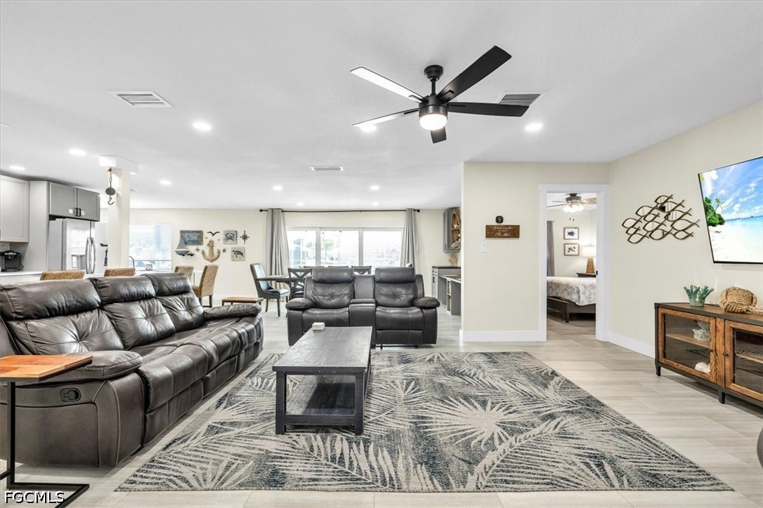 3 Bed Pool Home for Sale in Port Charlotte, photo 7