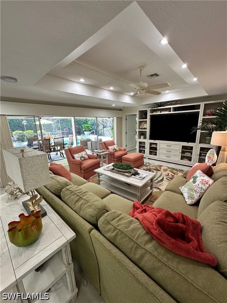 4 Bed Pool Home for Sale in Park Shore, photo 7