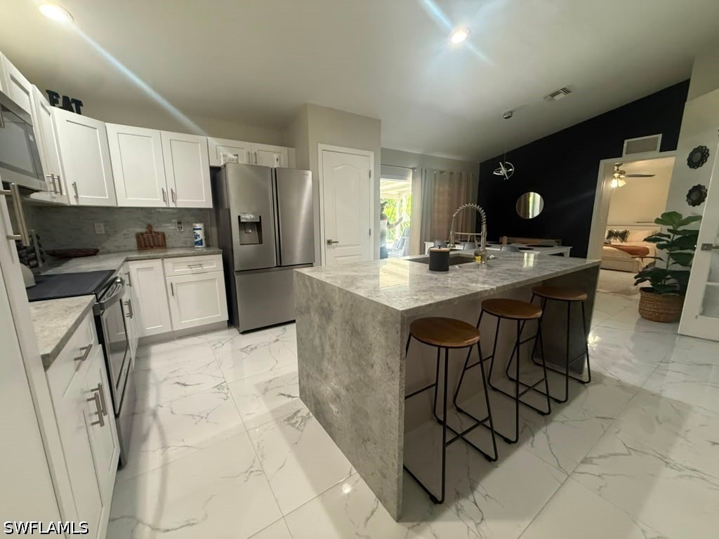 3 Bed Pool Home for Sale in Cape Coral, photo 7
