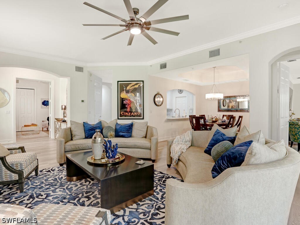 2 Bed Condominium for Sale in Naples, photo 7