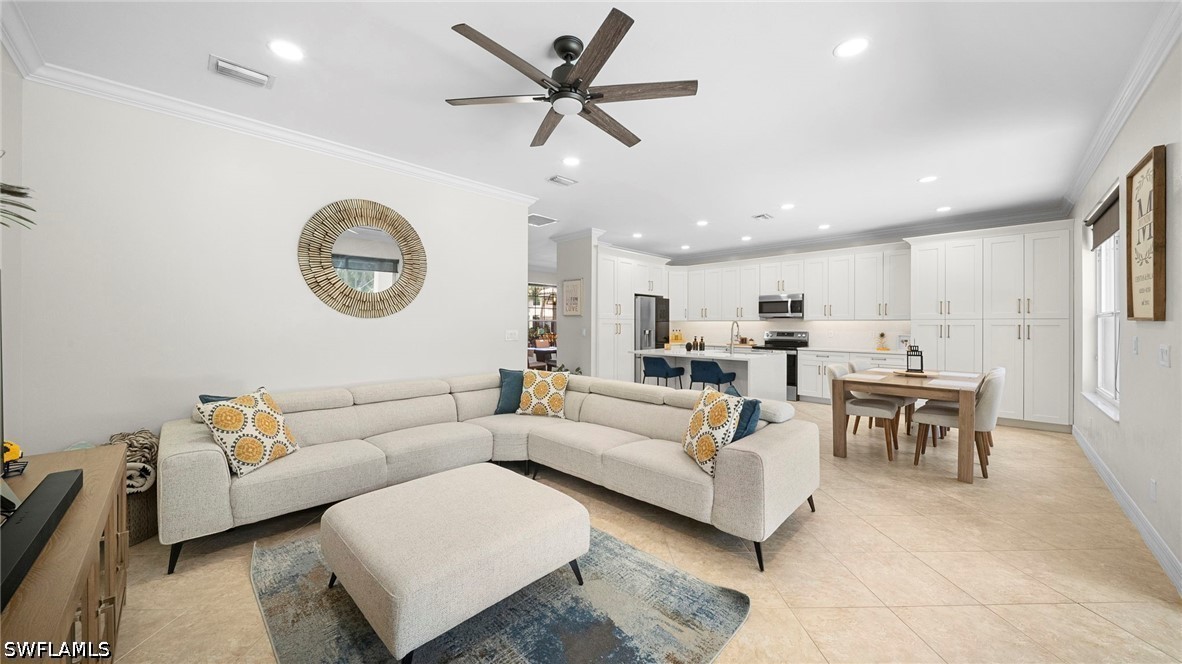 4 Bed Pool Home for Sale in Saturnia Lakes, photo 7