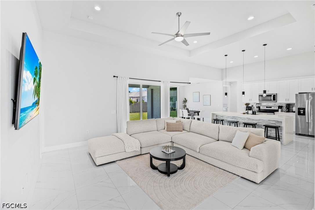 3 Bed SingleFamilyResidence for Sale in Cape Coral, photo 7