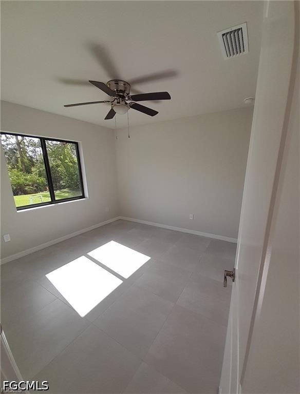 3 Bed SingleFamilyResidence for Sale in Cape Coral, photo 7