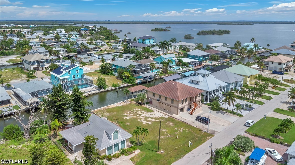 Waterfront Home for Sale in Sandpiper Village, photo 7