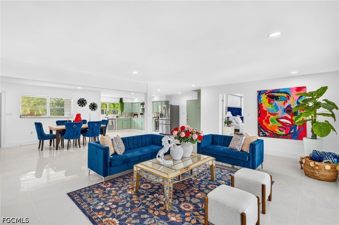 4 Bed Pool Home for Sale in Valencia Terrace, photo 7