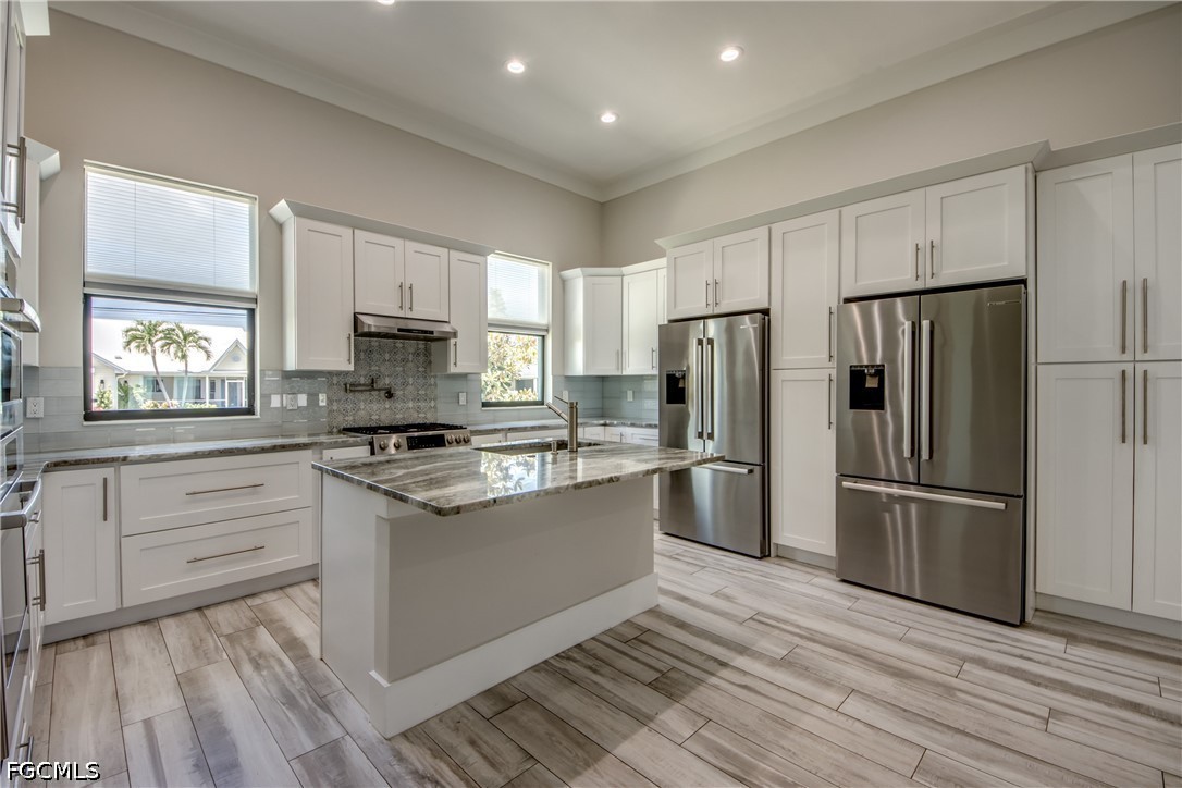 6 Bed Pool Home for Sale in Cape Coral, photo 7